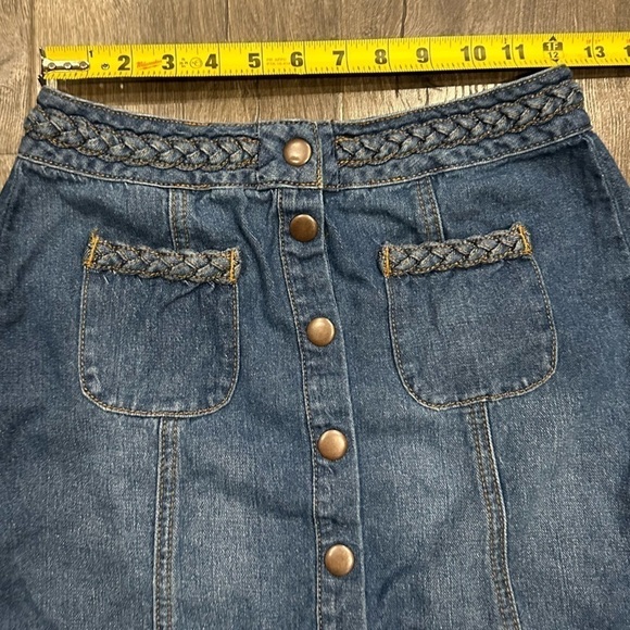 Womens Kendall + Kylie Mini Denim Skirt Size 25 Braided Waist Embellish Jean - Picture 6 of 9